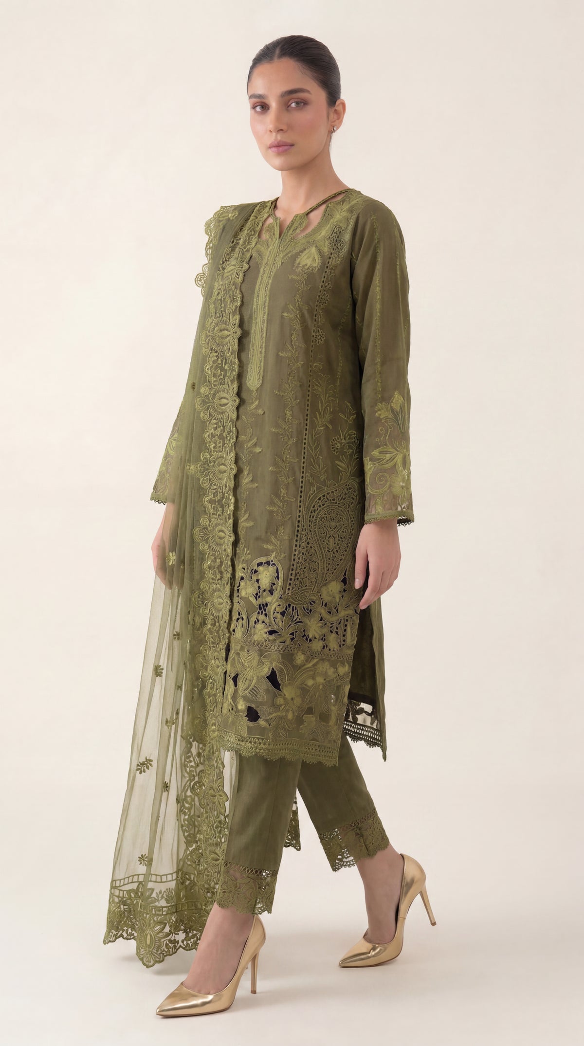 Olive Élan — Luxury Embroidered Lawn 3-Piece